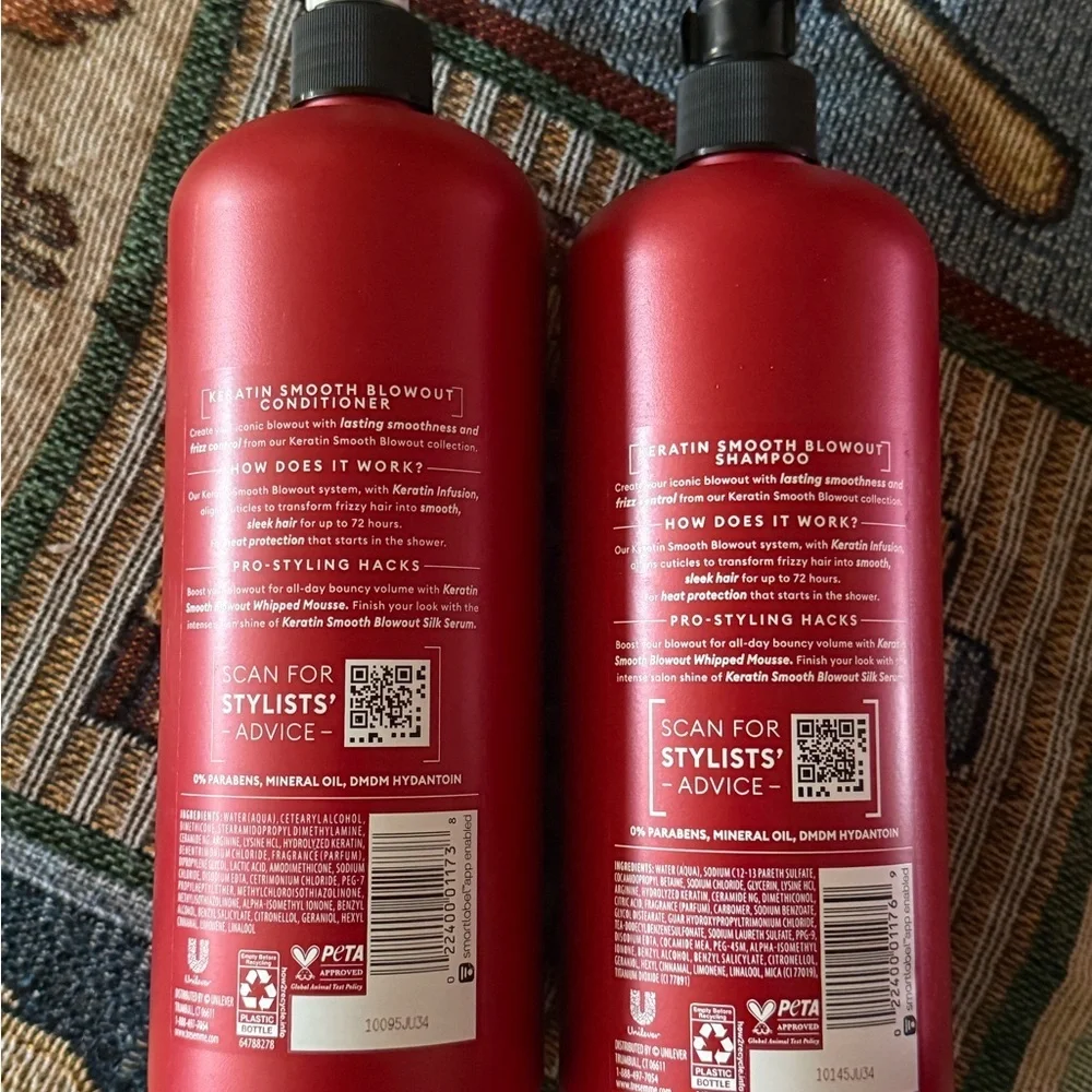TRESemmé Keratin Smooth Blowout Conditioner - Red